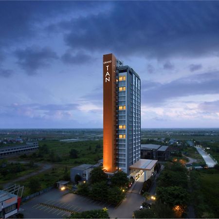 Grand Tan Banjarmasin Hotel & Convention Center 外观 照片