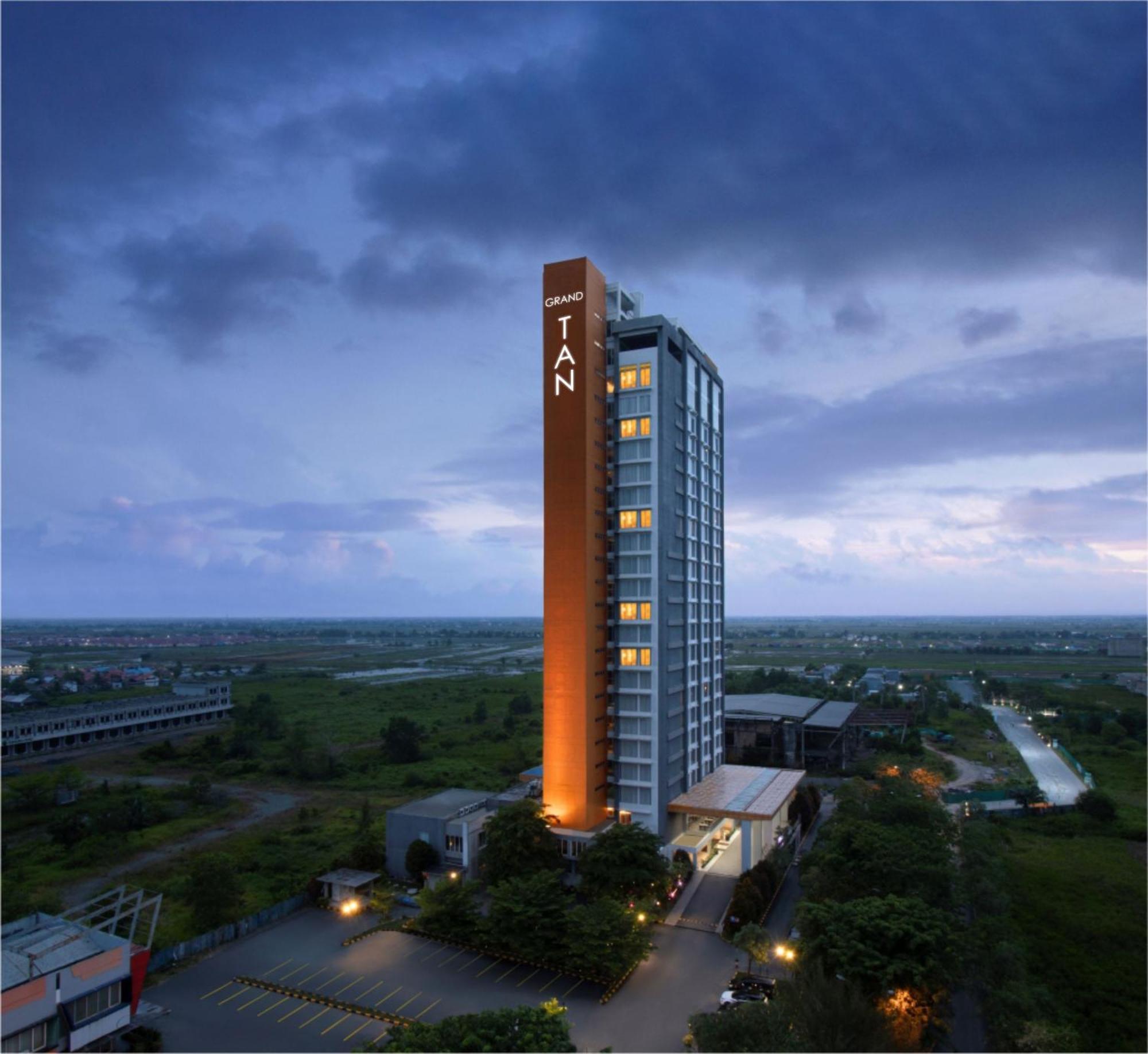 Grand Tan Banjarmasin Hotel & Convention Center 外观 照片